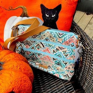 Sak Roots crossbody NWT